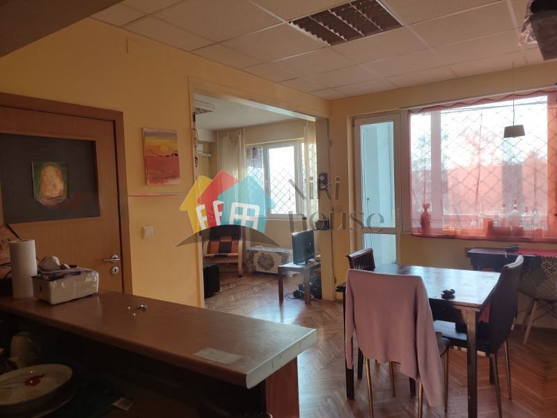 Продава се Многостаен апартамент в Варна, Спортна зала - 107 кв.м за 1729 €/кв.м - Снимка #3