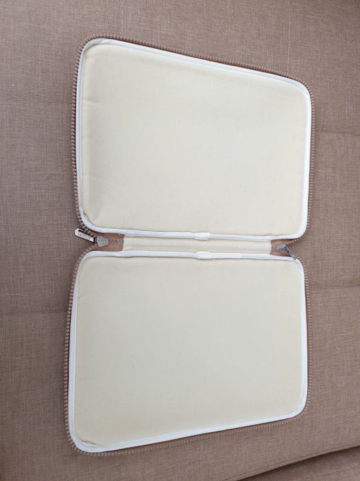 Чанта за таблет 10.2 инча