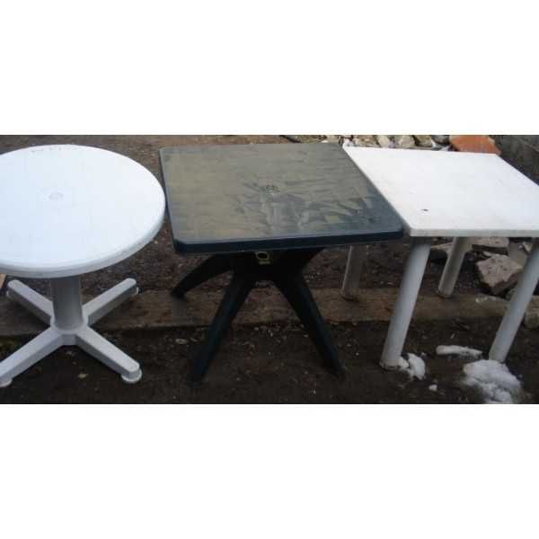 Пластмасови, разглобяеми маси  Столове 15 лв и алуминиеви 19 . 80 лв