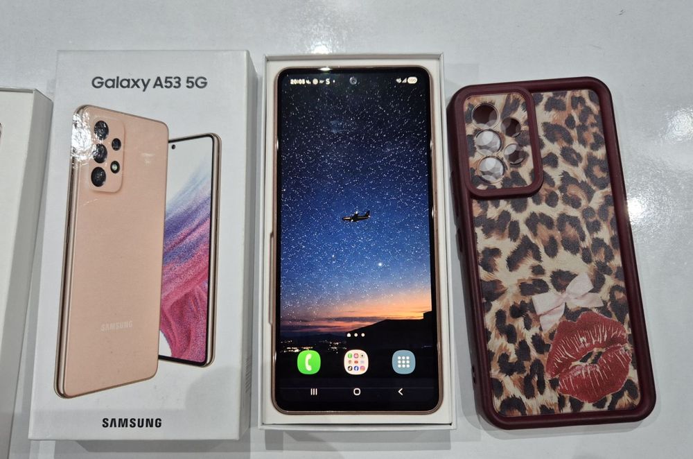Samsung  A 53-5G  128GB +samsung galxy Watch 4