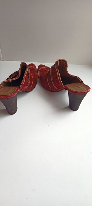 Кожанные туфли 39 рр