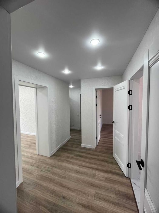 Продается 3 комн квартира Васильковский,10