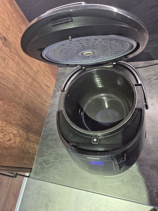 Мултикукър Philips HD4749