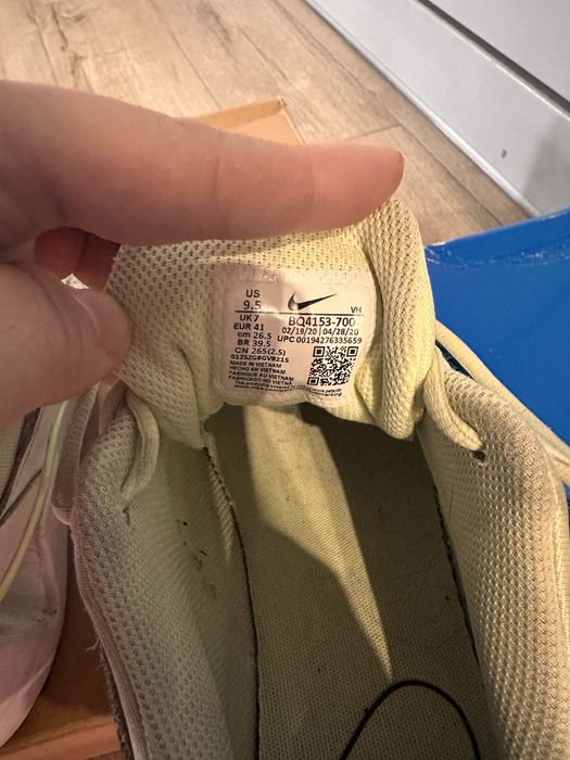 Продам кроссовки Найк