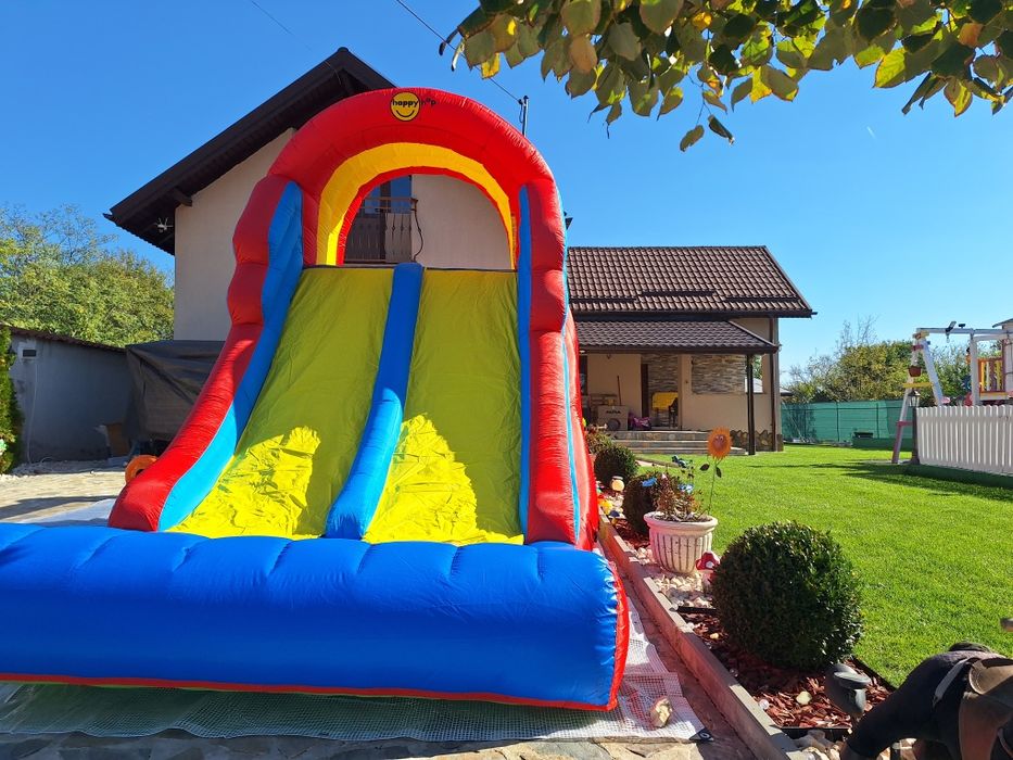 Bubble House - Topogan(tobogan)gonflabil - Foto corner - Vata Zahar -