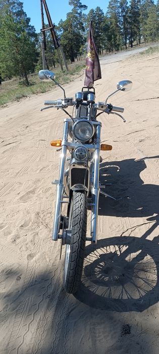 Suzuki Intruder VS400