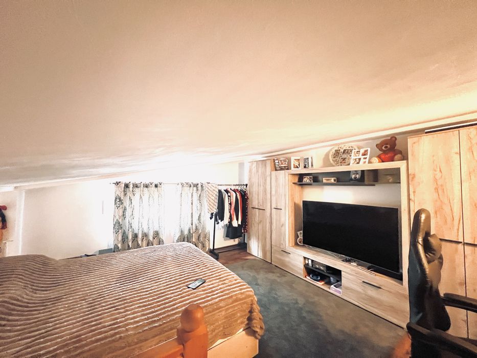 Apartament de vanzare capat cug in valea adanca