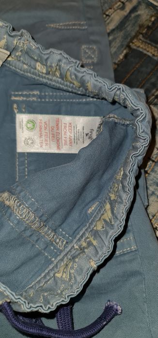 2 perechi unisex de pantaloni Frugi 5-6 ani