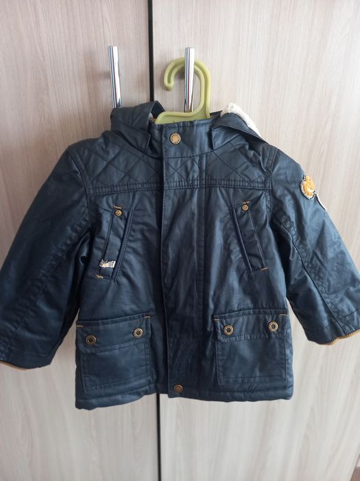 Продам курточку на  мальчика