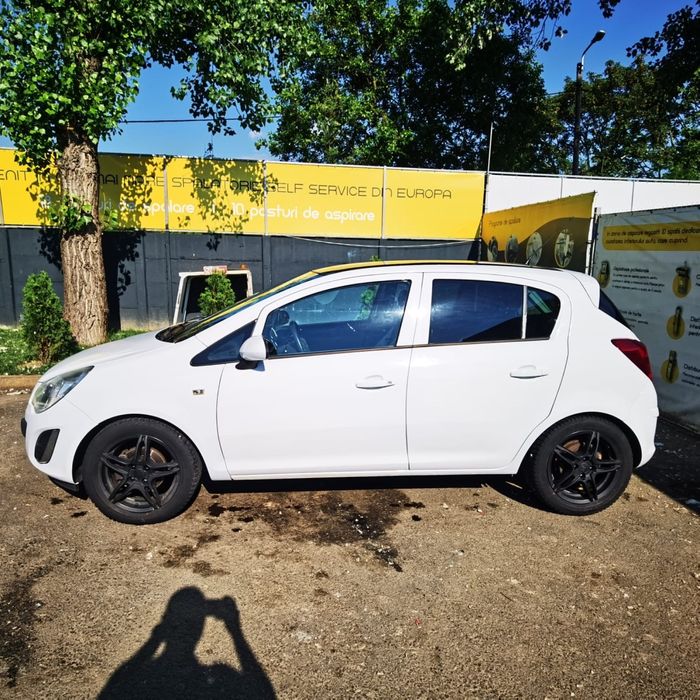 Opel Corsa D - Dec. 2011 - facelift - 163.000 km