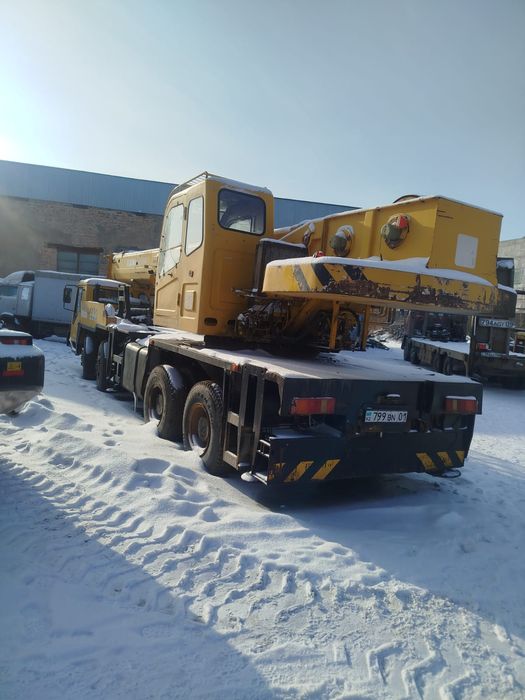 Автокран XCMG продам