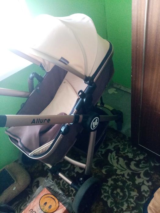 Бебешка количка Kikka Boo+столче за кола, добро състояние