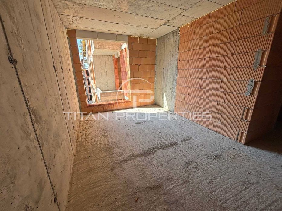 Продава се Тристаен апартамент в Пловдив, Христо Смирненски - 129 кв.м за 1452 €/кв.м - Снимка #3