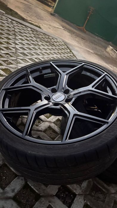 Vând set complet cauciucuri și jante originale Audi RS6 Performance