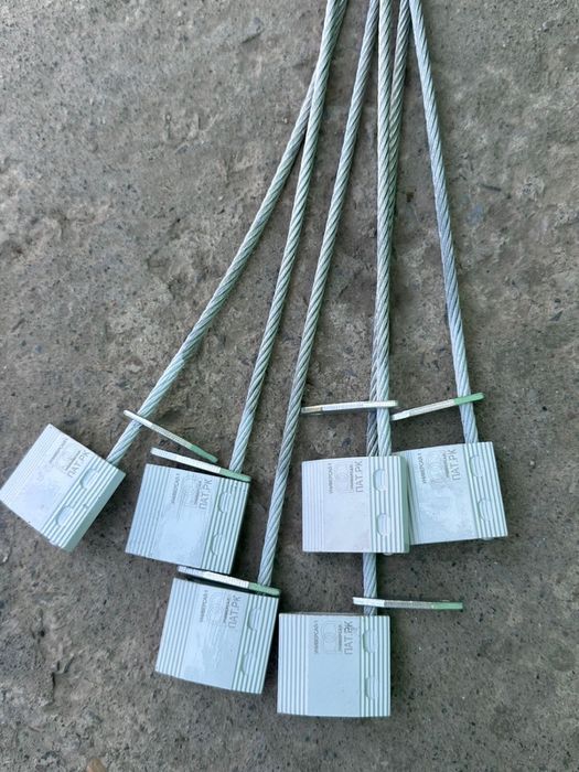 Пломба универсал