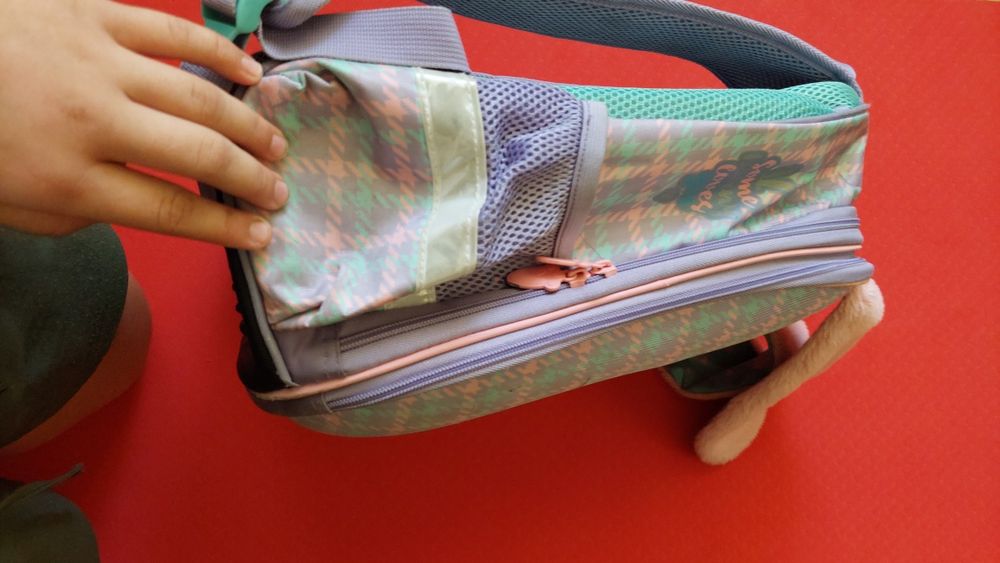 Продам детский рюкзак для школы