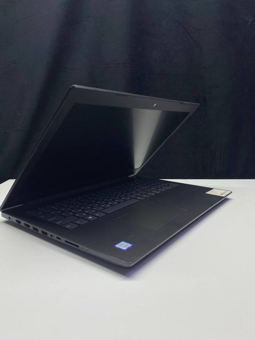 Ноутбук Lenovo.