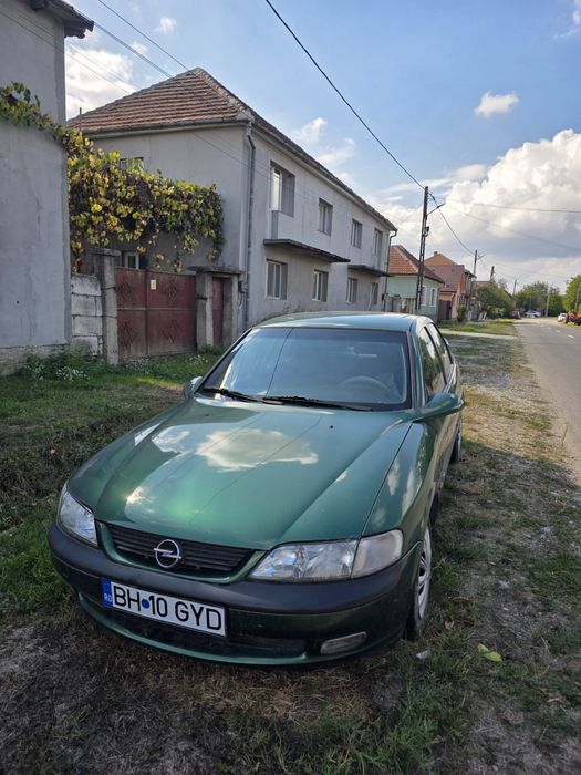 Vând opel vectra 1.8 benzina