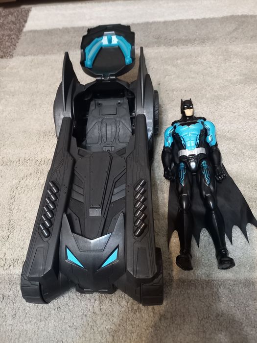 Батмобил Spin Master с фигурка на Батман. Радио управляема кола .