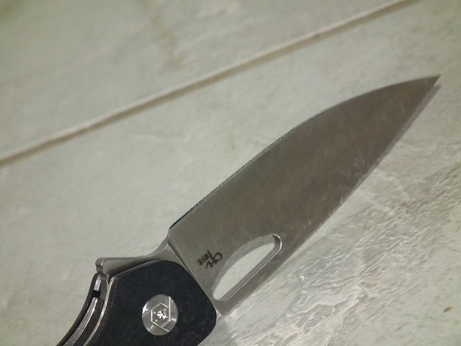 Cutie, nou briceag CH Knives 3530, otel D2, míner G10, liner lock