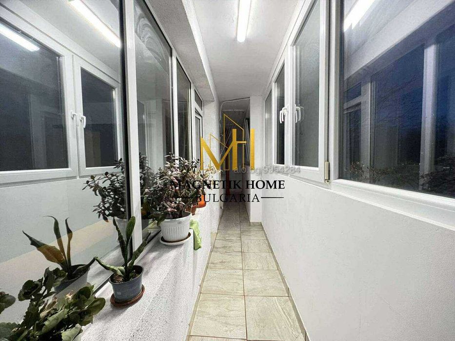 Дава се под наем Тристаен апартамент в Бургас, Лазур - 120 кв.м за 663 € - Снимка #2