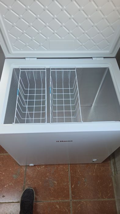 Продам морозильник холодильник