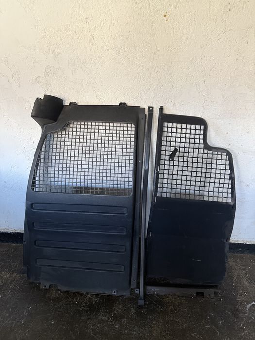 Volkswagen caddy 2011г преграда