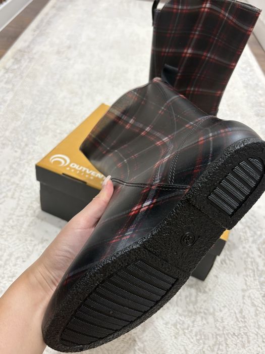 Продам резиновые сапоги