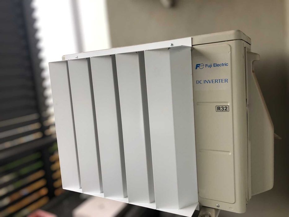 Дефлектор за външно тяло на климатик, Цвят- Бял