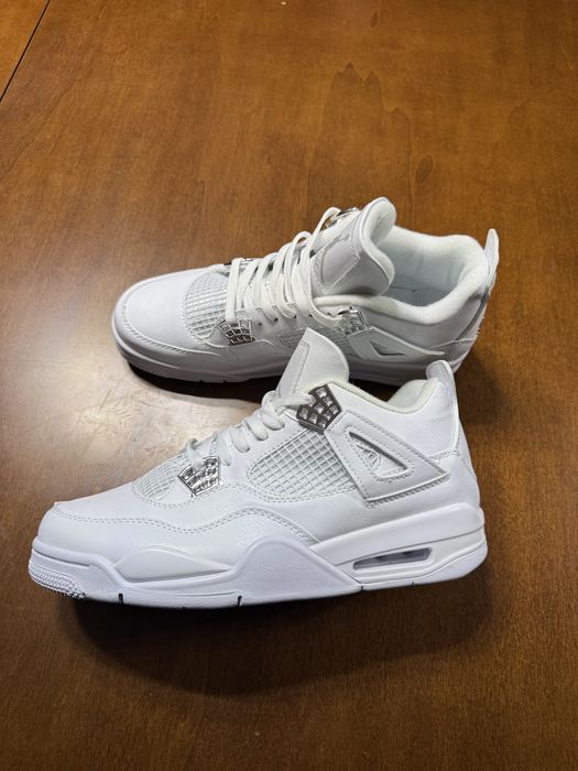 Nike Air Jordan 4  44 noi new