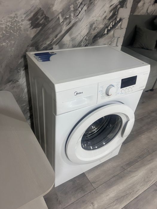 Продам стиральную машинку