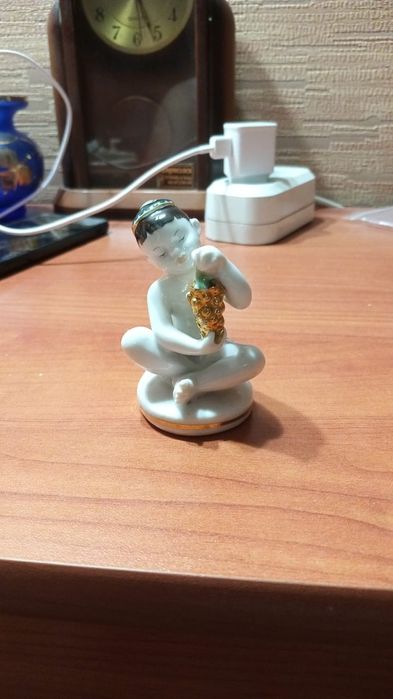 Статуэтки Малыш в чепчике, Пупс Городница