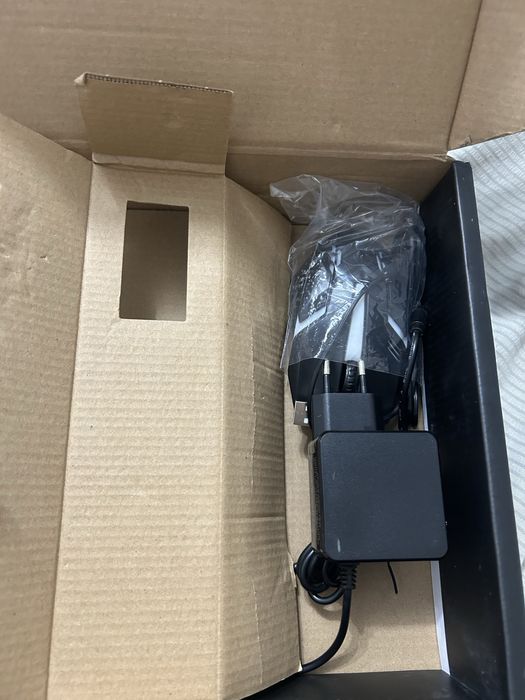 Ноутбук Castom 14