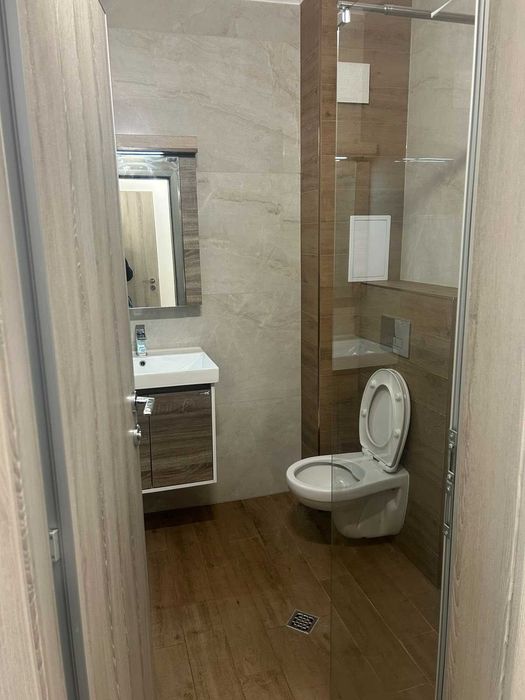 Дава се под наем Тристаен апартамент в София, Център - 110 кв.м за 1495.83 € - Снимка #17