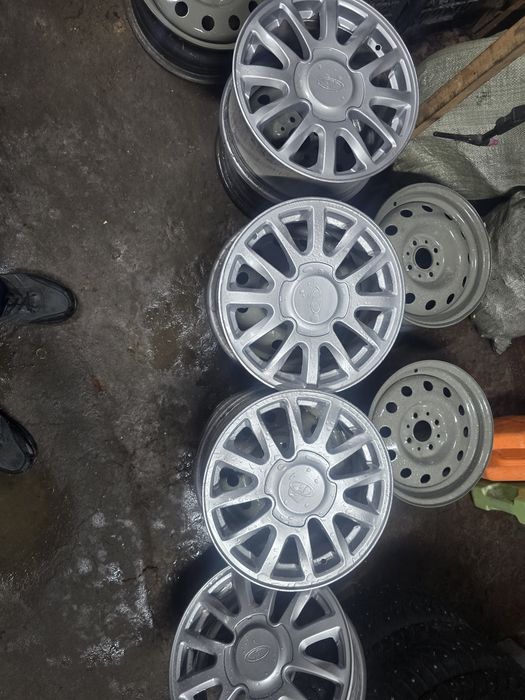 Продам титанки на ваз размер 15