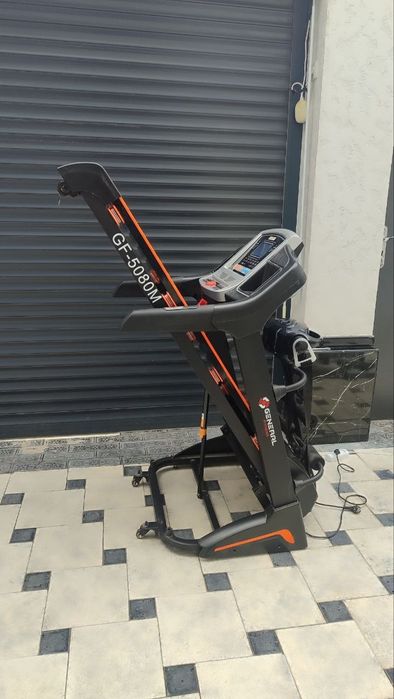 Продам двух моторную беговую дорожку фирмы General Fitness GF 5080M