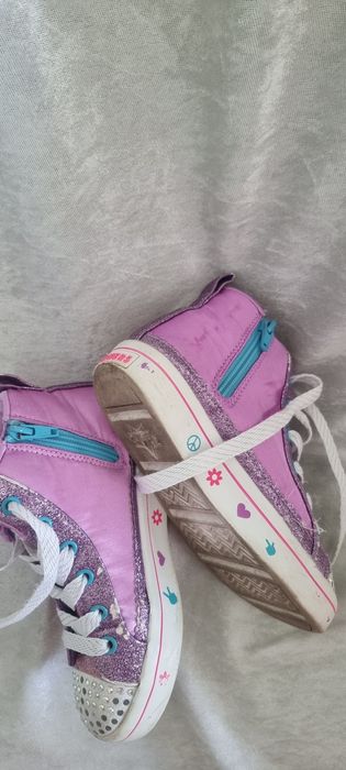 Skechersi nr 30 cu paiete