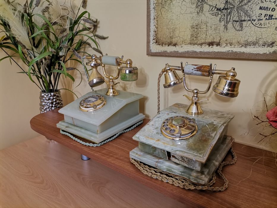 Старинен ретро домашен телефон POST DFeAp 302 от бронз и мрамор