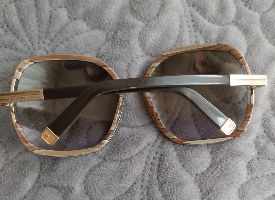 Ochelari. Damă fete selecte dsquared2  stare perfectă  Italia Original