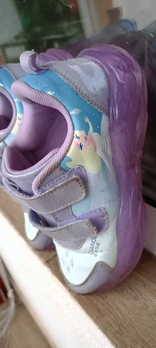 Светещи маратонки Елза и Ана 29 номер