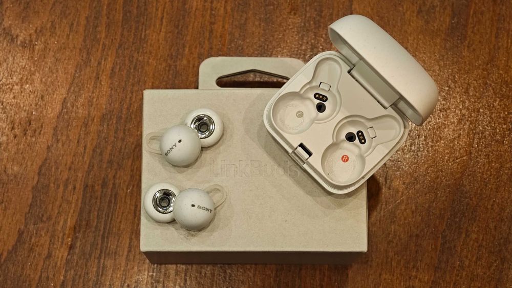 НОВИ - True wireless слушалки SONY LINKBUDS (2 години гаранция)