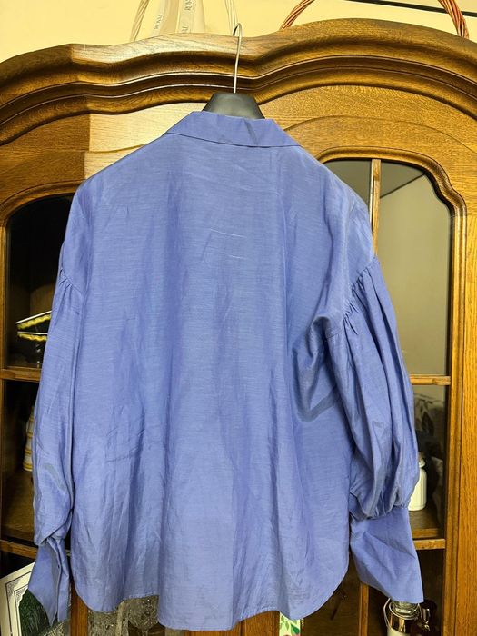 Рубашка новая почти одевали всего 2 раза