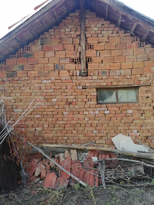 Продава се Парцел в Монтана, Идеален център - 1200 кв.м за 5 €/кв.м - Снимка #1