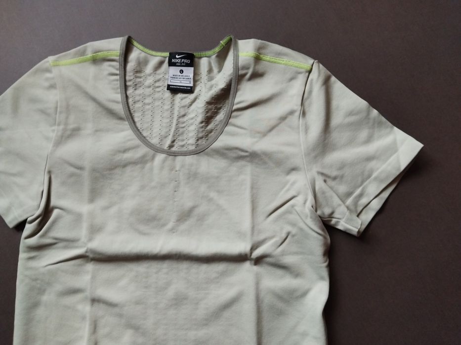 Nike L дамска тениска