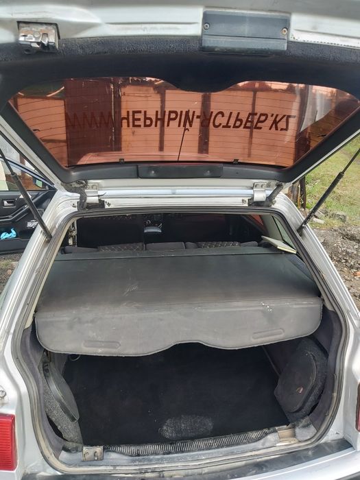 Продам Ауди б4 универсал газ бензин