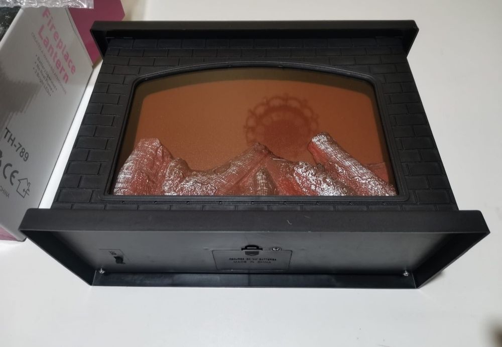 Semineu cu efect de flacara, 3 LED-uri, decoratiune, nou