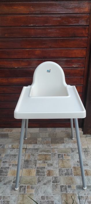 Scaun de masa bebe