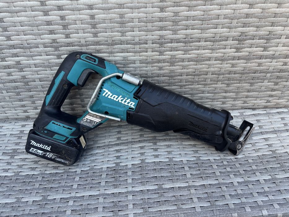 Fierastrau sabie makita DJR187