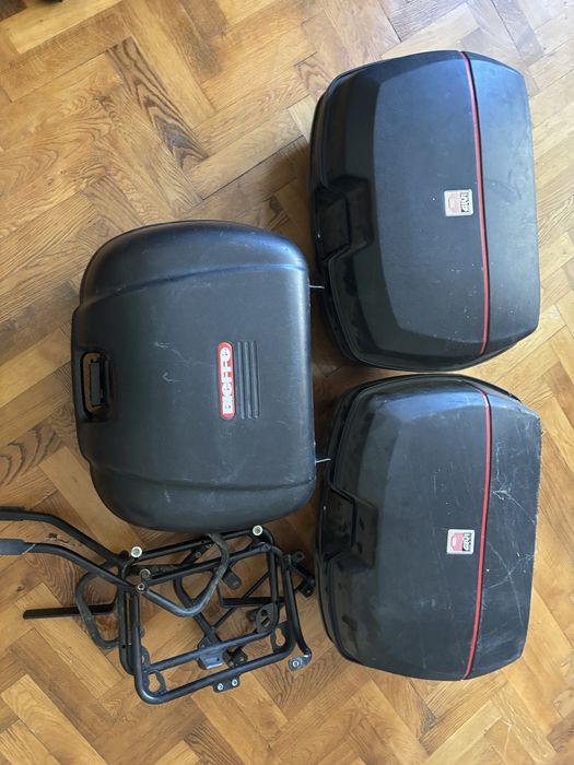 Set cutii moto Givi 45l