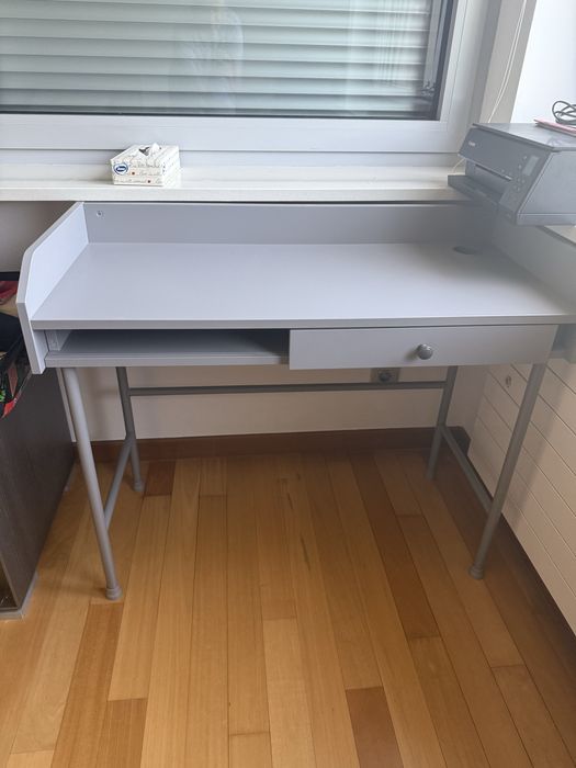 Сиво бюро (с възможност за комплект)